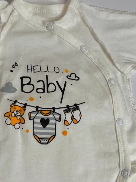 Дитячий комплект для новонародженого 2-х предметний "Hello Baby" кулір, боді+штанці, молочний колір, 62 розмір (1-3 міс)1